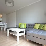 Grand De Luxe Solna